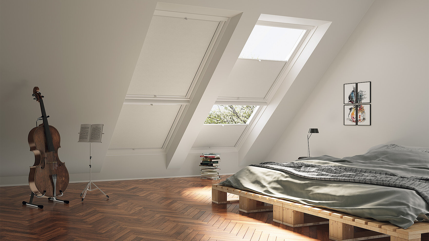 Dachgeschoss-Schlafzimmer mit schrägen Dachfenstern und weißen Wabenplissees für Sicht- und Sonnenschutz