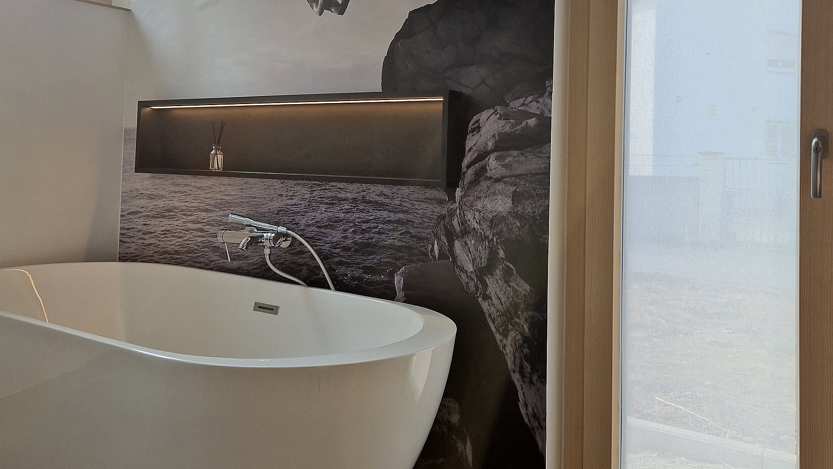 Hafttextil der Kooperation im Badezimmer