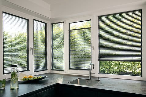 2x Fensterfolie 95% UV-Sonnenschutz Streifen